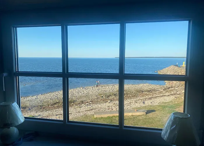 Sadama Majutus * Triigi (Saare)